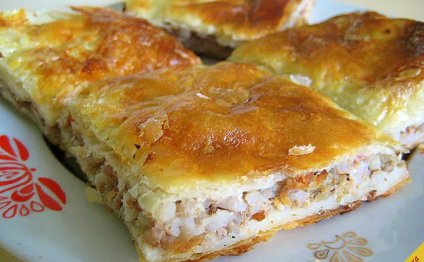 Слоеный пирог с мясом